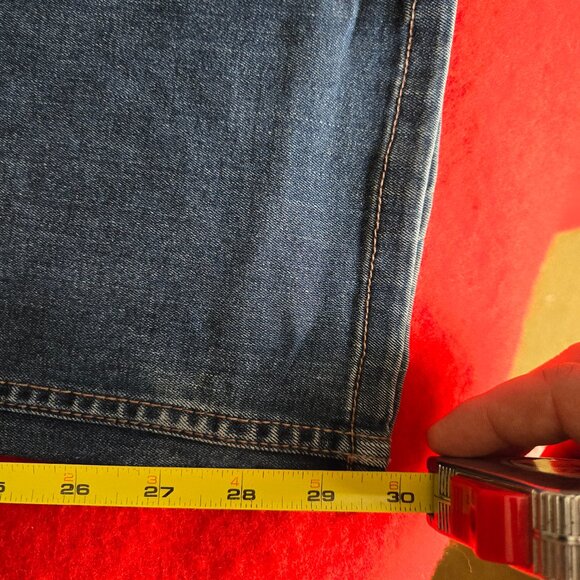 Perry Ellis Slim Fit Jeans (32" x 32") - Picture 8 of 9